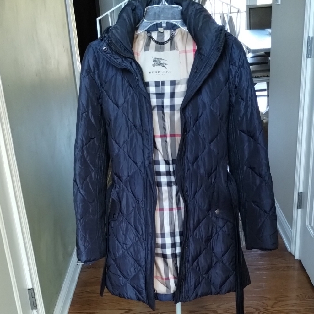 Burberry Dark Blue Quilted Puffer Jacket - Picture 6 of 17